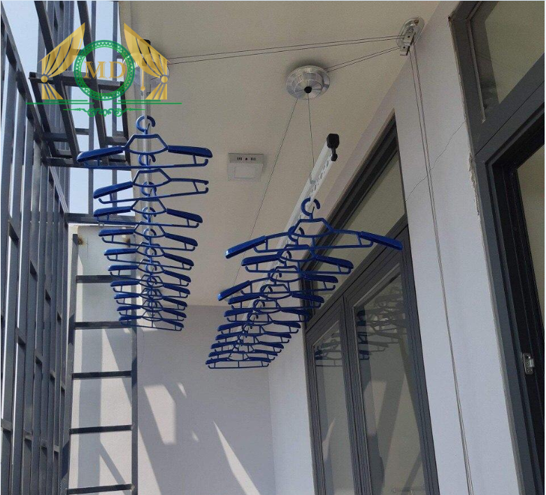 Giàn phơi gắn trần